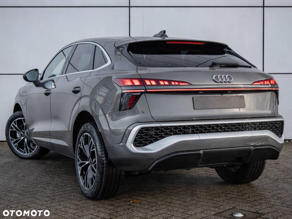 Audi Q3 Sportback - 3