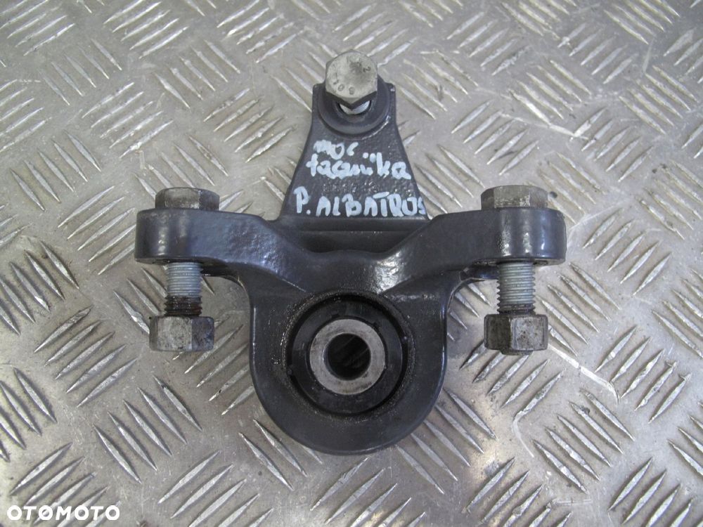 MOCOWANIE ŁĄCZNIKA STABILIZATORA SCANIA R S 2290960 - 1