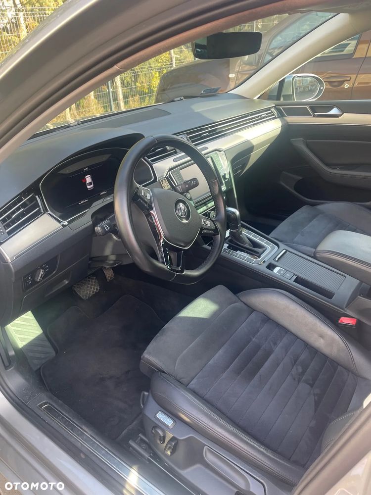 Volkswagen Passat - 6