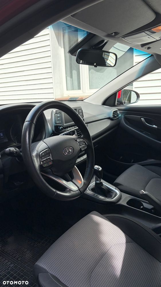 Hyundai i30 1.4 Classic + - 6