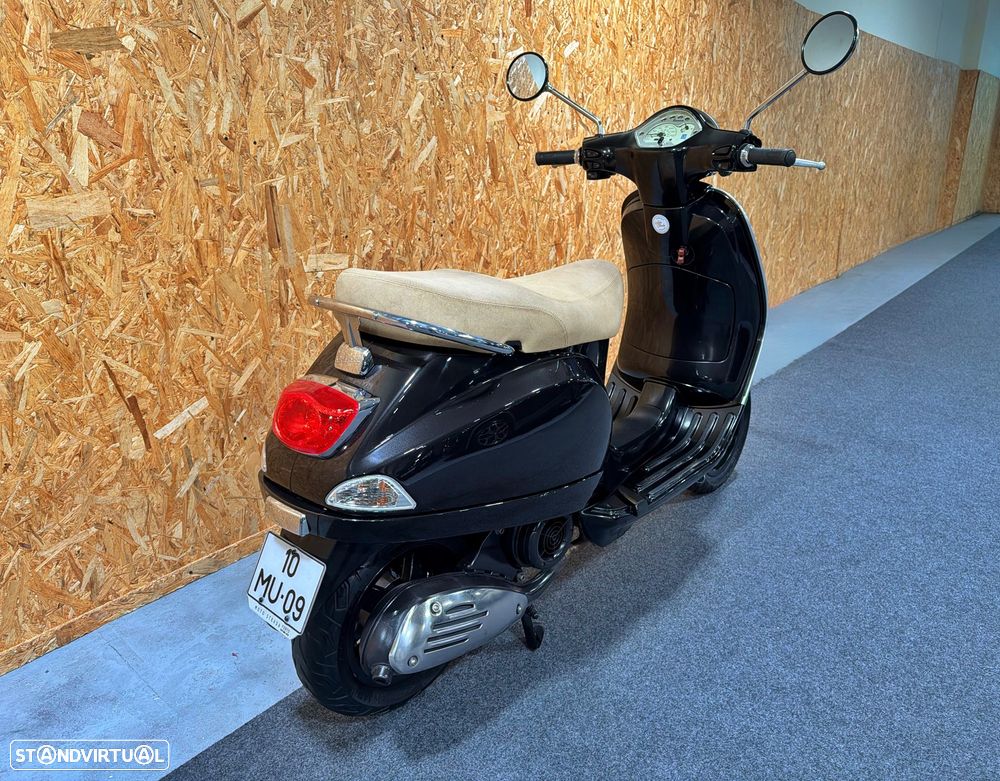 Piaggio Vespa LX - 5