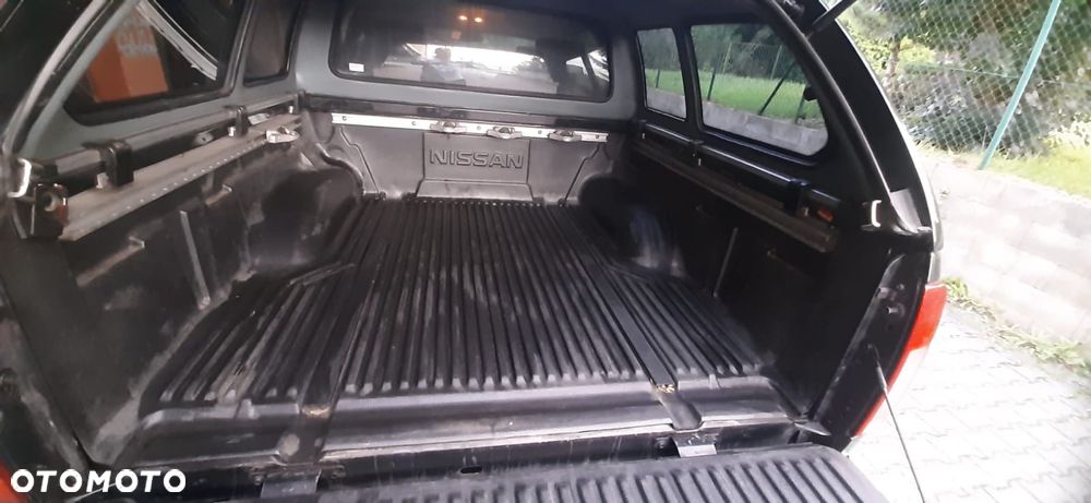 Nissan Navara 2.5 D Platinum - 16