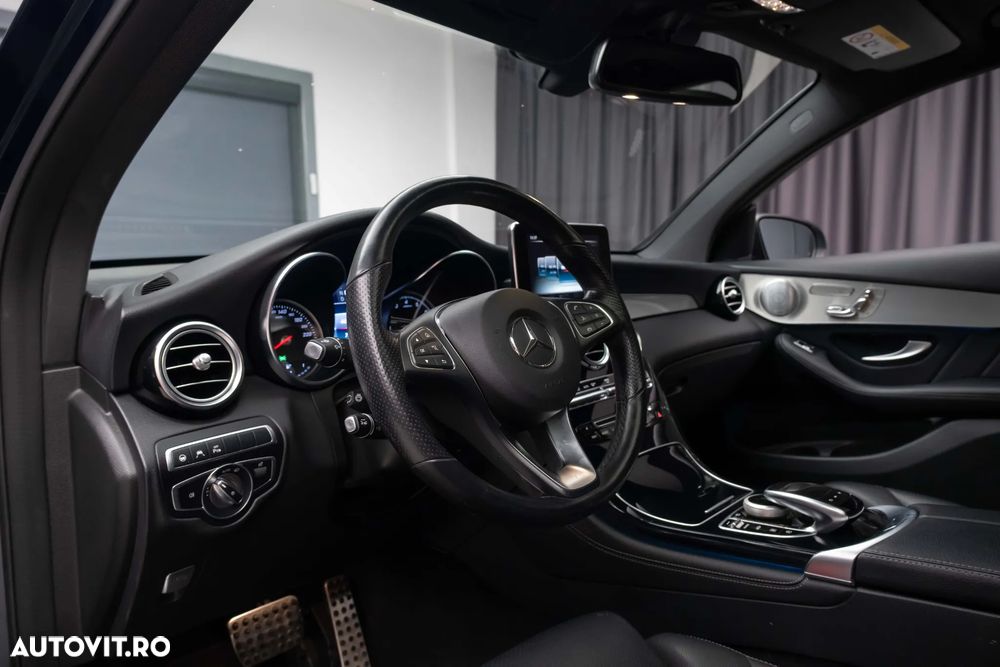 Mercedes-Benz GLC Coupe 250 4MATIC - 25
