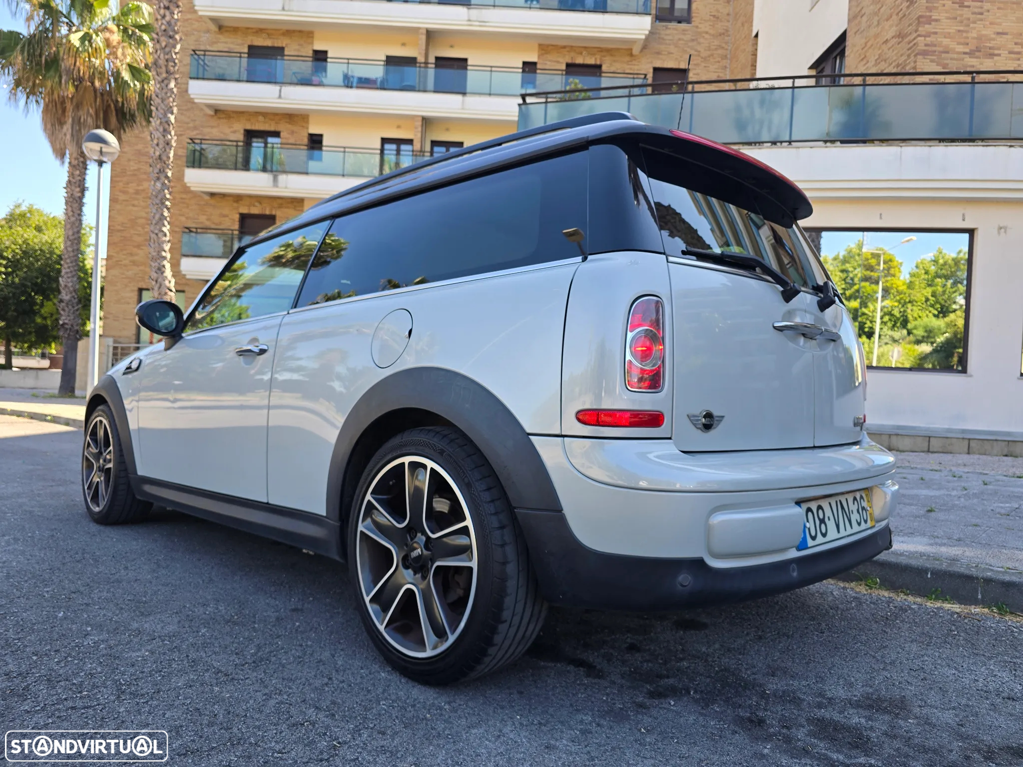 MINI Clubman Cooper D - 4