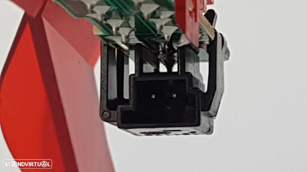 LUZ CENTRAL DE TRAVÃO BMW SERIE 1 BERLINA (E81/E87) 118D - 3