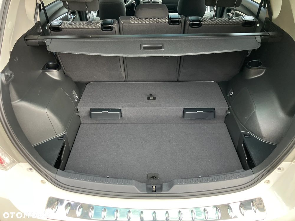 Toyota Verso 1.8 Sol - 35