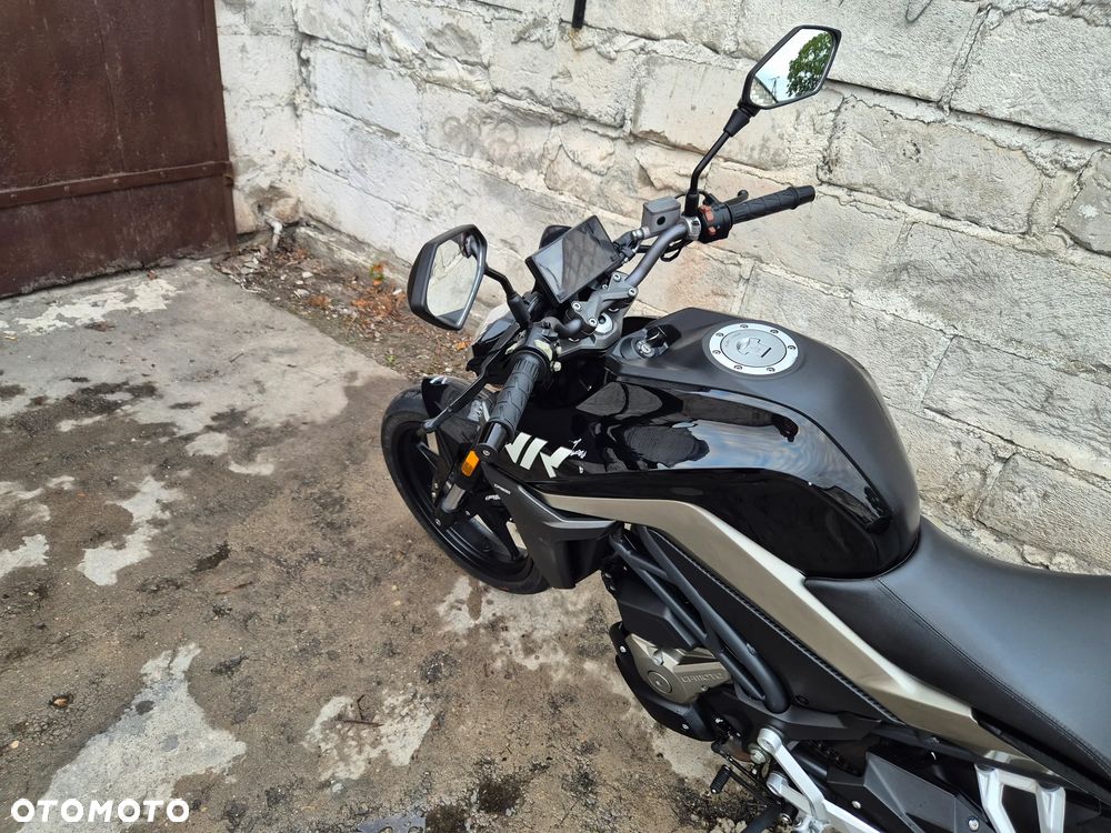 CFMoto 300NK - 17