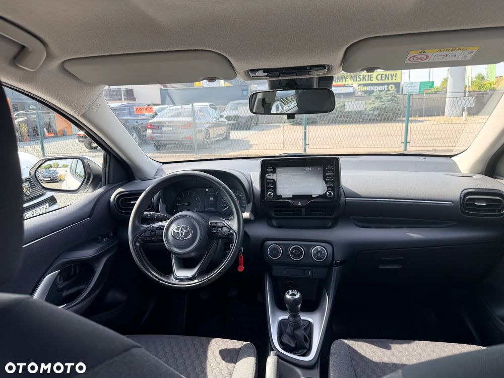 Toyota Yaris 1.5 Comfort - 17