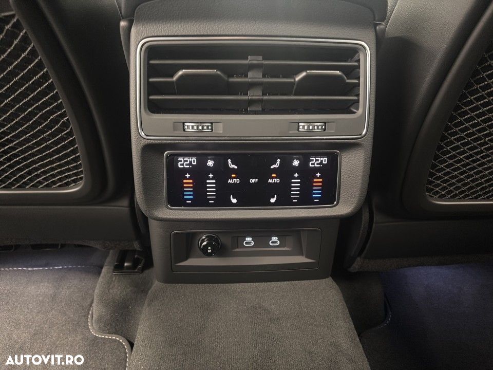 Audi Q8 55 TFSI quattro Tiptronic MHEV - 13