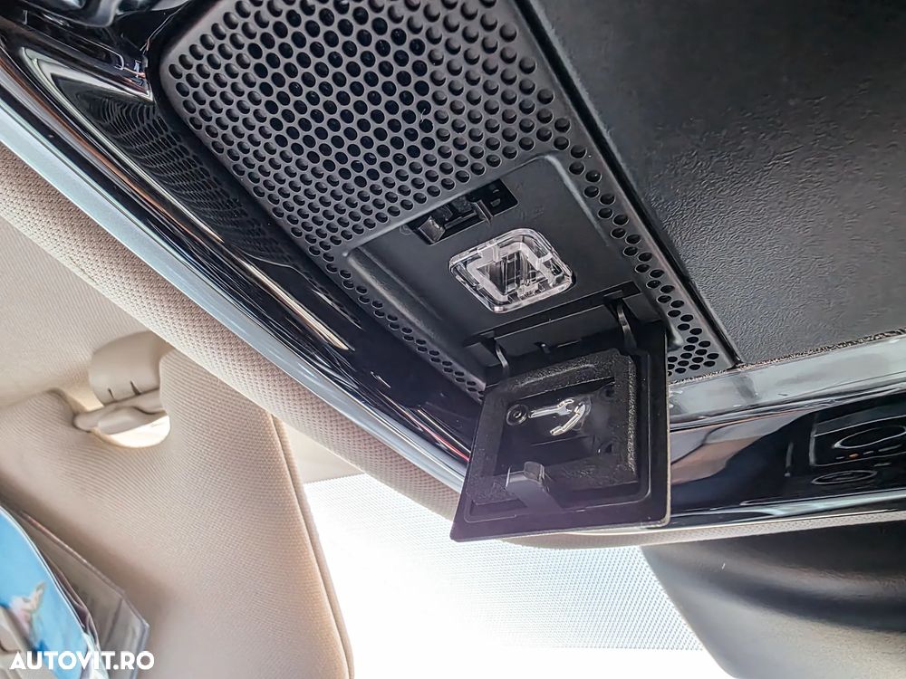 Land Rover Range Rover Velar 2.0 SE - 31