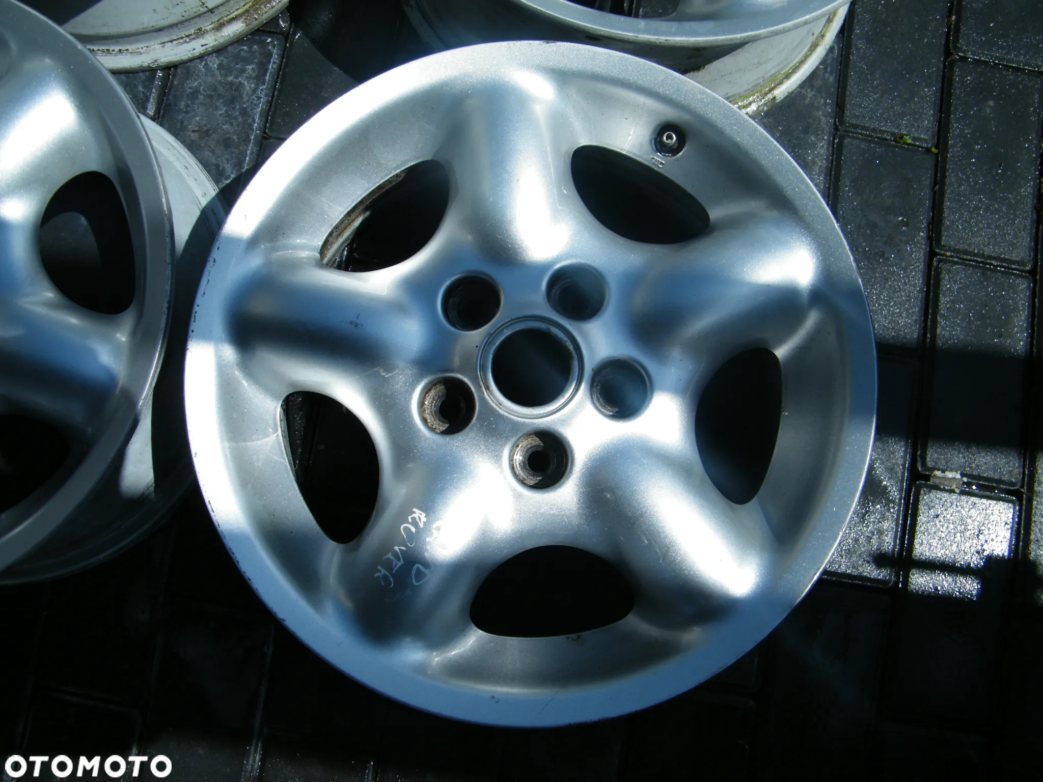 Felgi aluminiowe alufelgi komplet 5x115 ET46 / 6J x 16 otwór 65 - 3