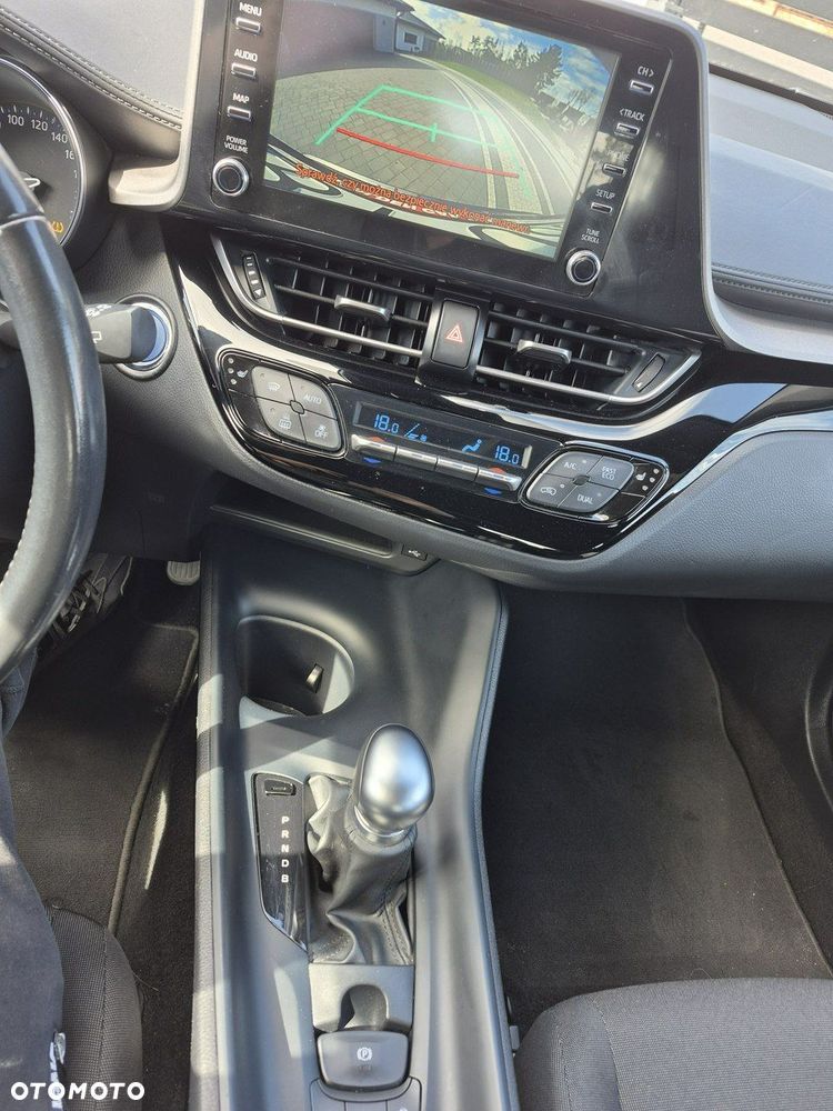 Toyota C-HR - 9