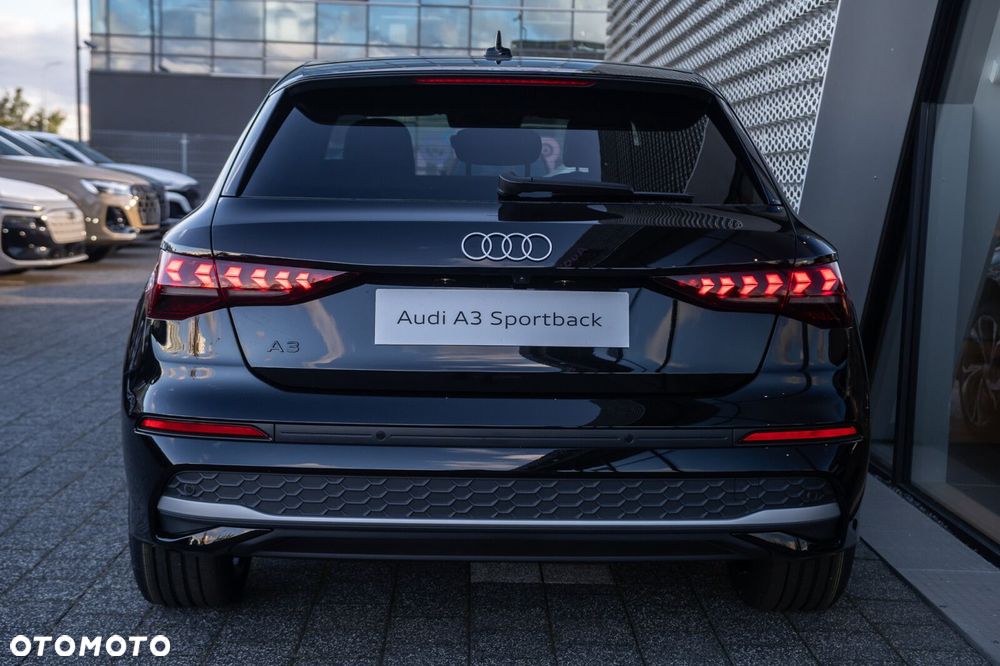 Audi A3 Sportback - 4