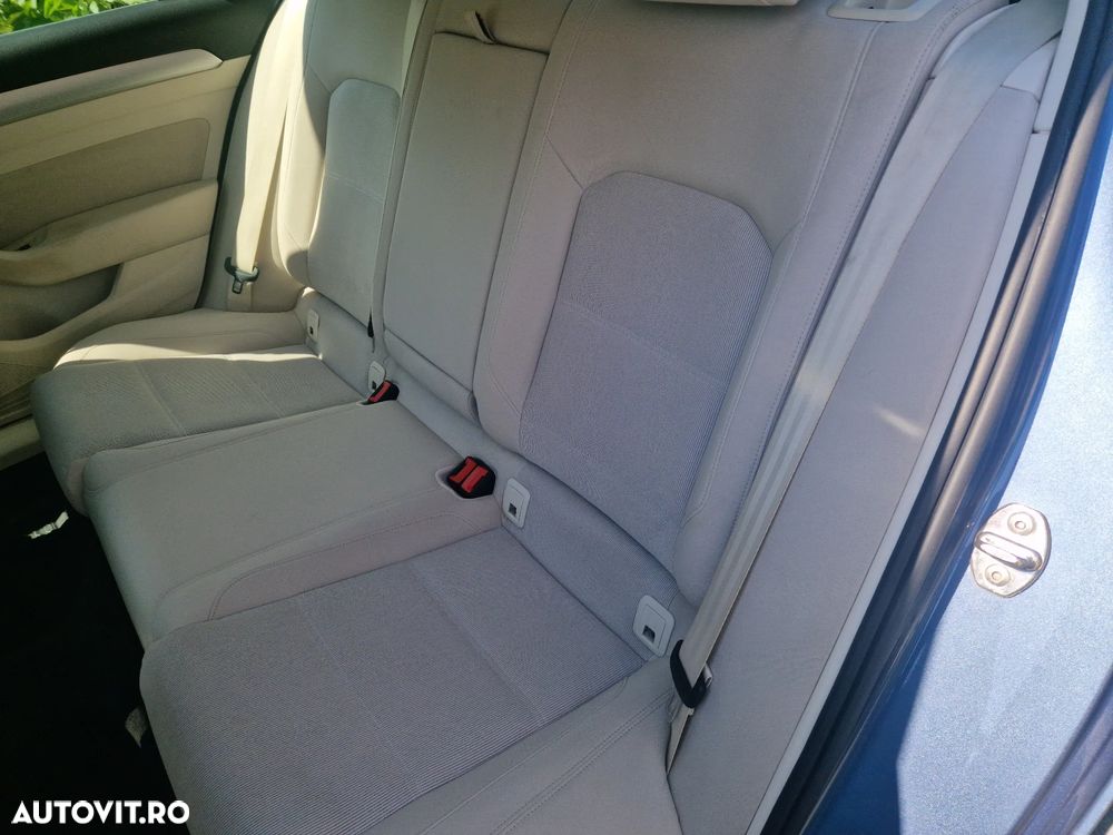 Volkswagen Passat 2.0 TDI Comfortline - 5