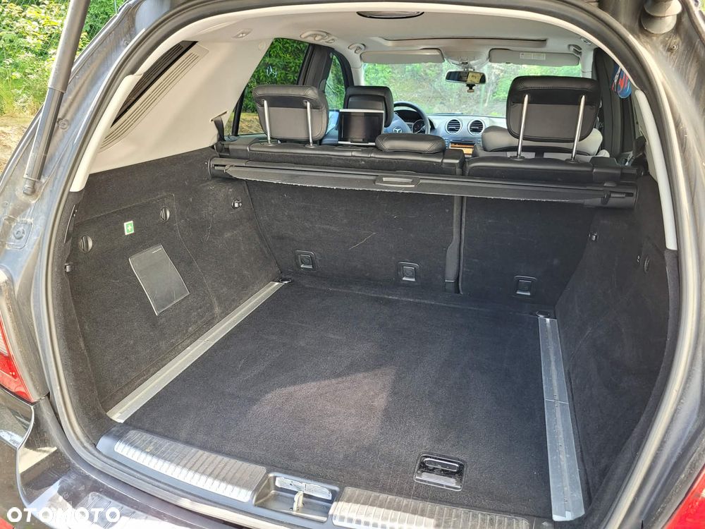 Mercedes-Benz ML - 8