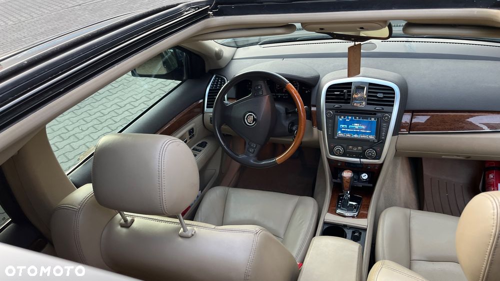 Cadillac SRX - 23