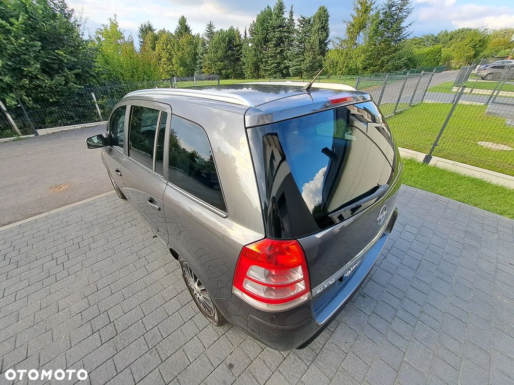 Opel Zafira 1.6 ECOFLEX Edition 111 Jahre - 16