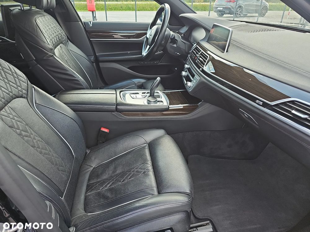 BMW Seria 7 730Ld xDrive mHEV - 20