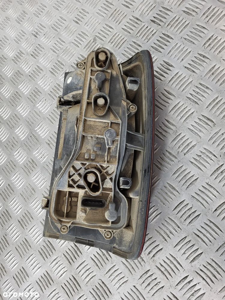 Vw Amarok Lampa Lewy Tył - 3