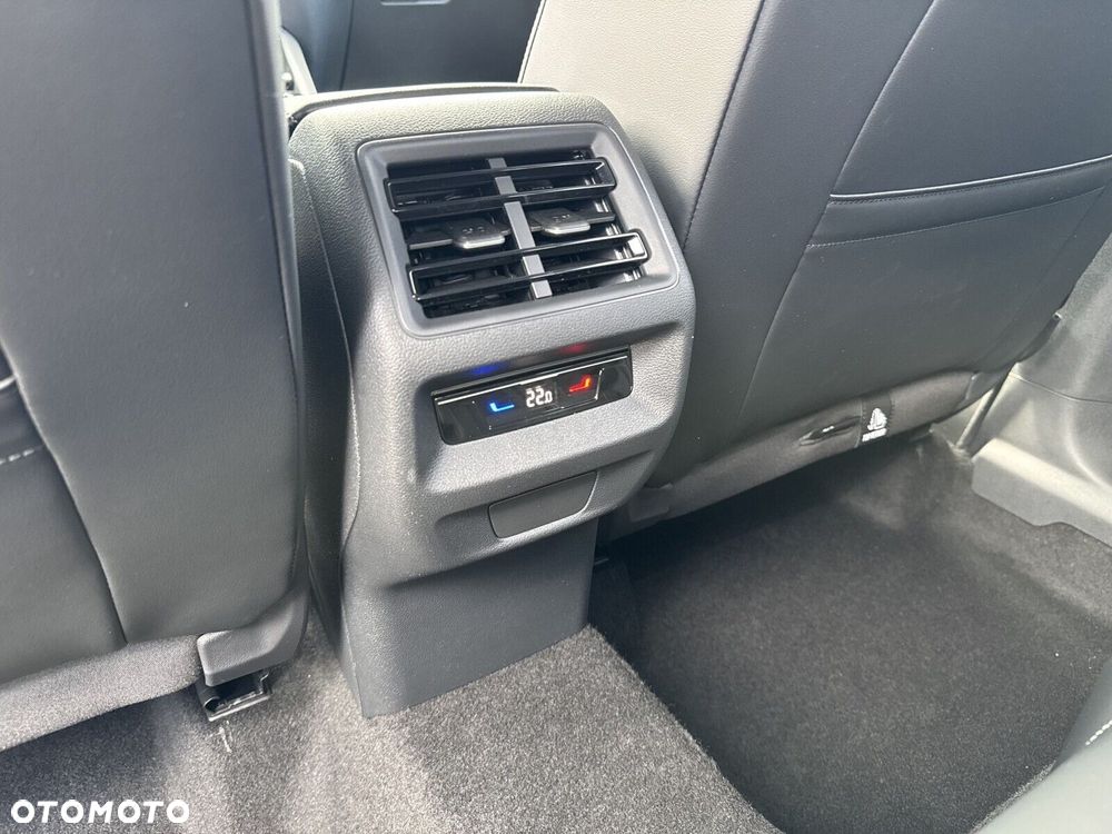 Volkswagen Tiguan - 23