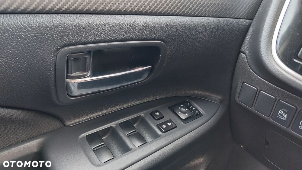 Mitsubishi Outlander 2.0 2WD Invite - 24