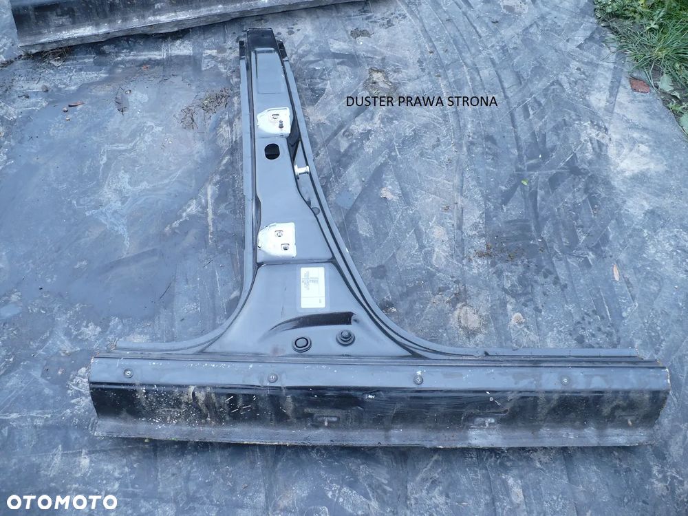 duster I SLUPKI SRODKOWE B PROG PRAWY LEWY EU. ORYG - 1