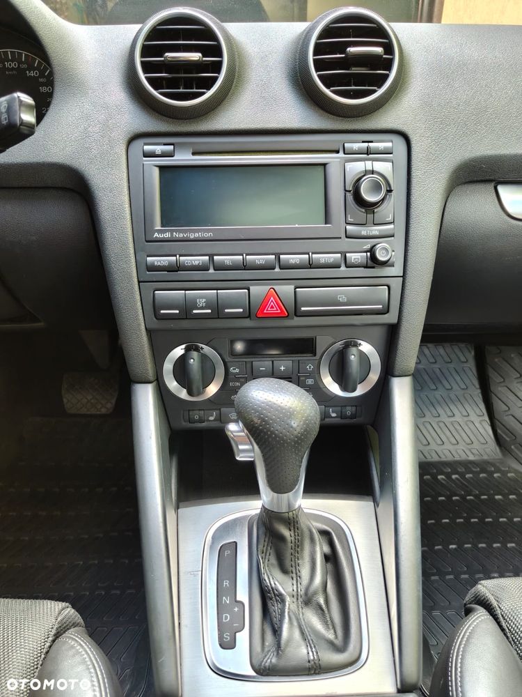 Audi A3 Sportback 1.8 TFSI Ambition S tronic - 19