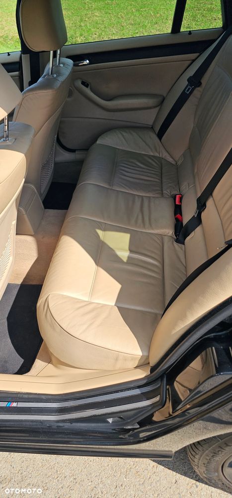BMW Seria 3 330ix - 9