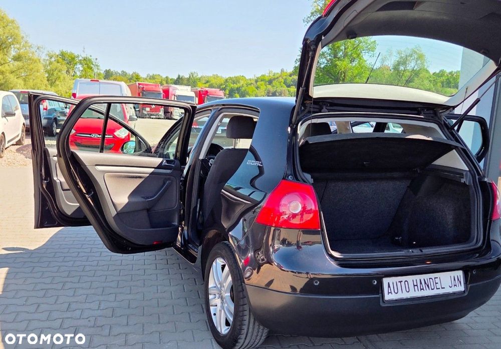 Volkswagen Golf - 29