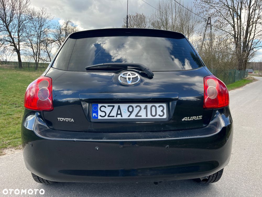 Toyota Auris 1.6 VVT-i Luna - 4