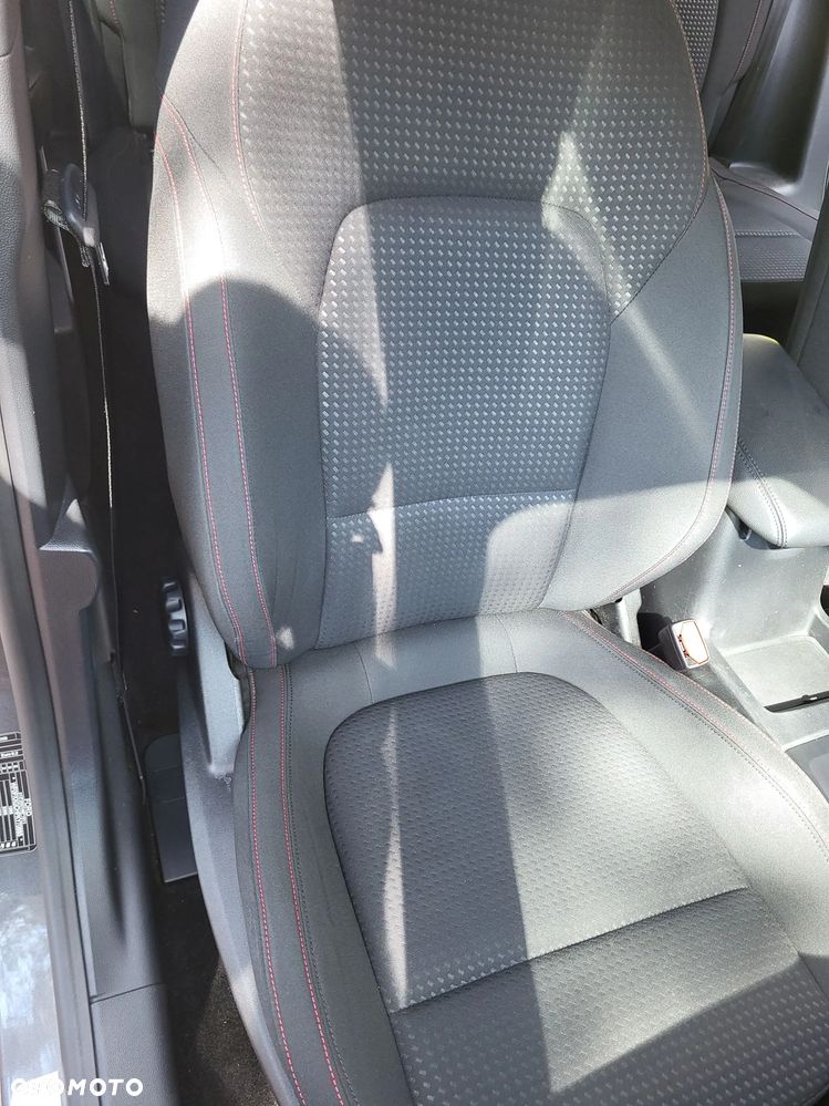 Ford Focus 1.5 EcoBlue Start-Stopp-System ST-LINE - 25