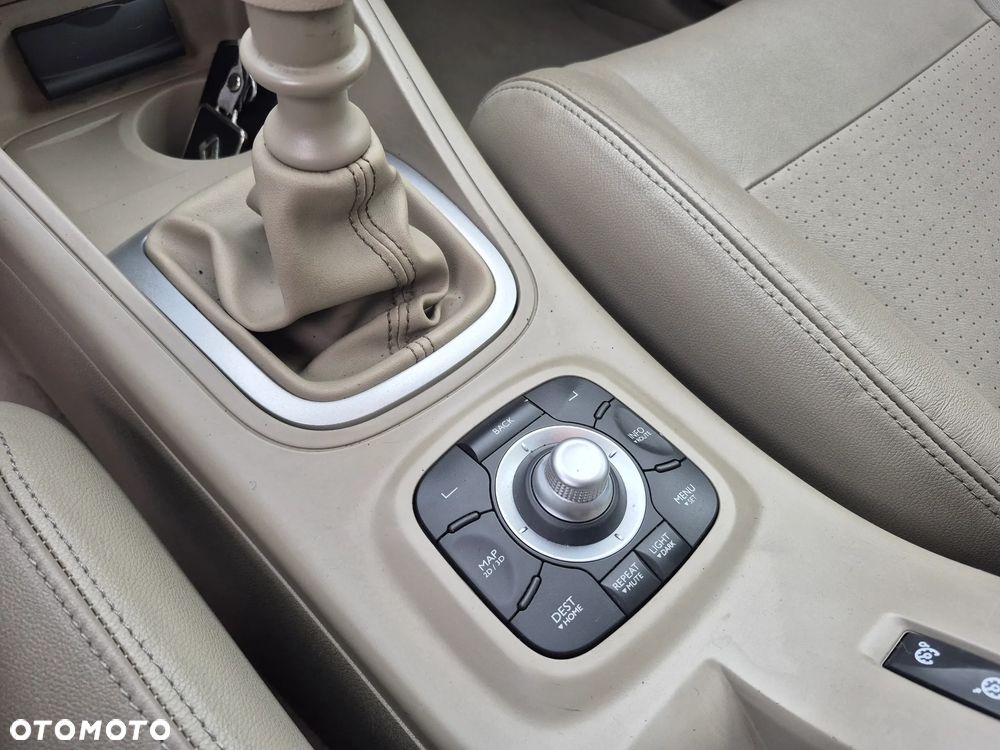 Renault Megane TCe 130 Night and Day - 15