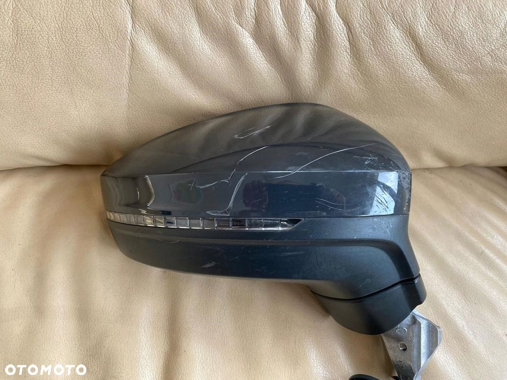 LUSTERKO PRAWE VOLKSWAGEN TIGUAN 15 PIN 132 - 3