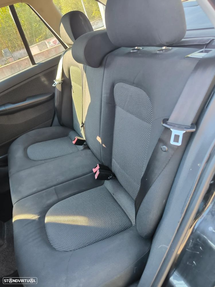 Skoda Fabia Break 1.4 Elegance - 11