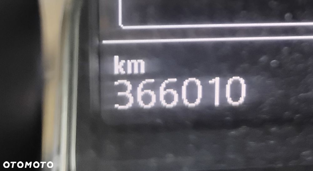 Volkswagen Passat - 13