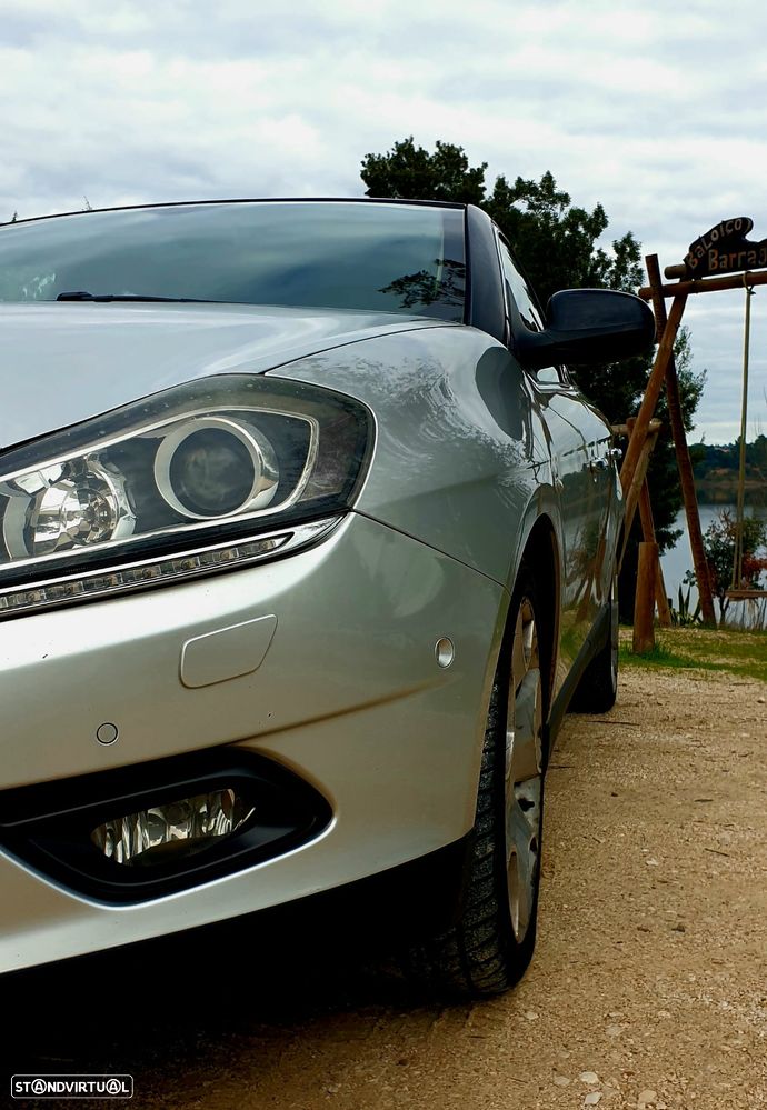 Lancia Delta 1.9 M-Jet TwinTurbo Platinum - 10