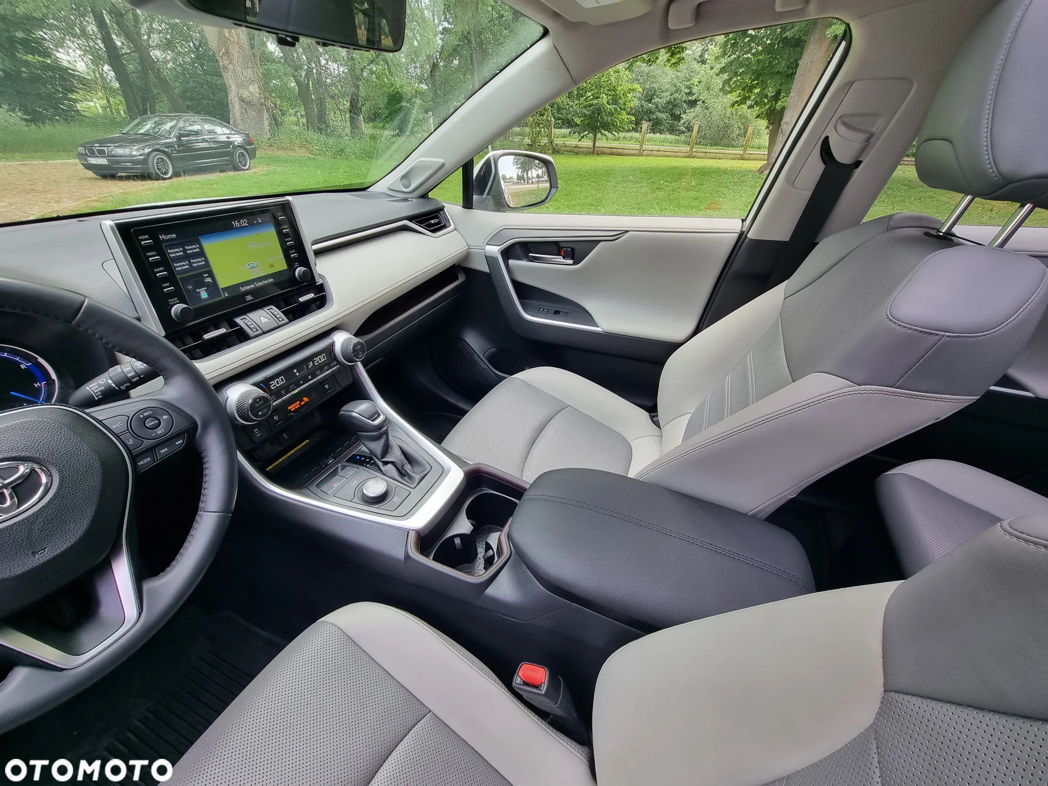 Toyota RAV4 - 13