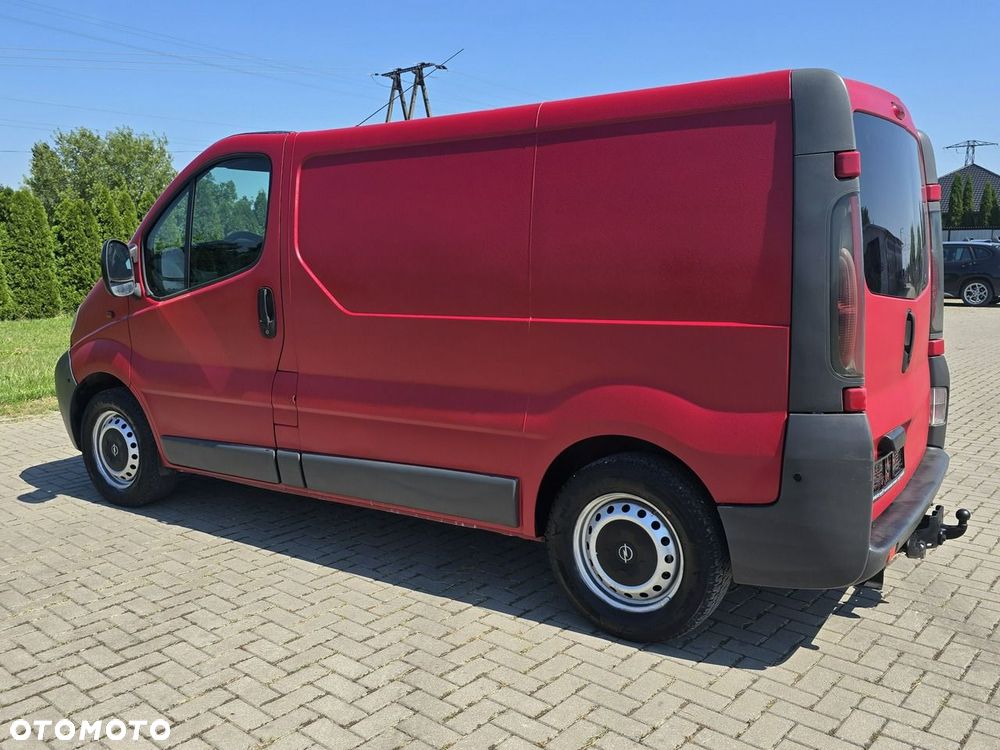 Opel Vivaro - 10