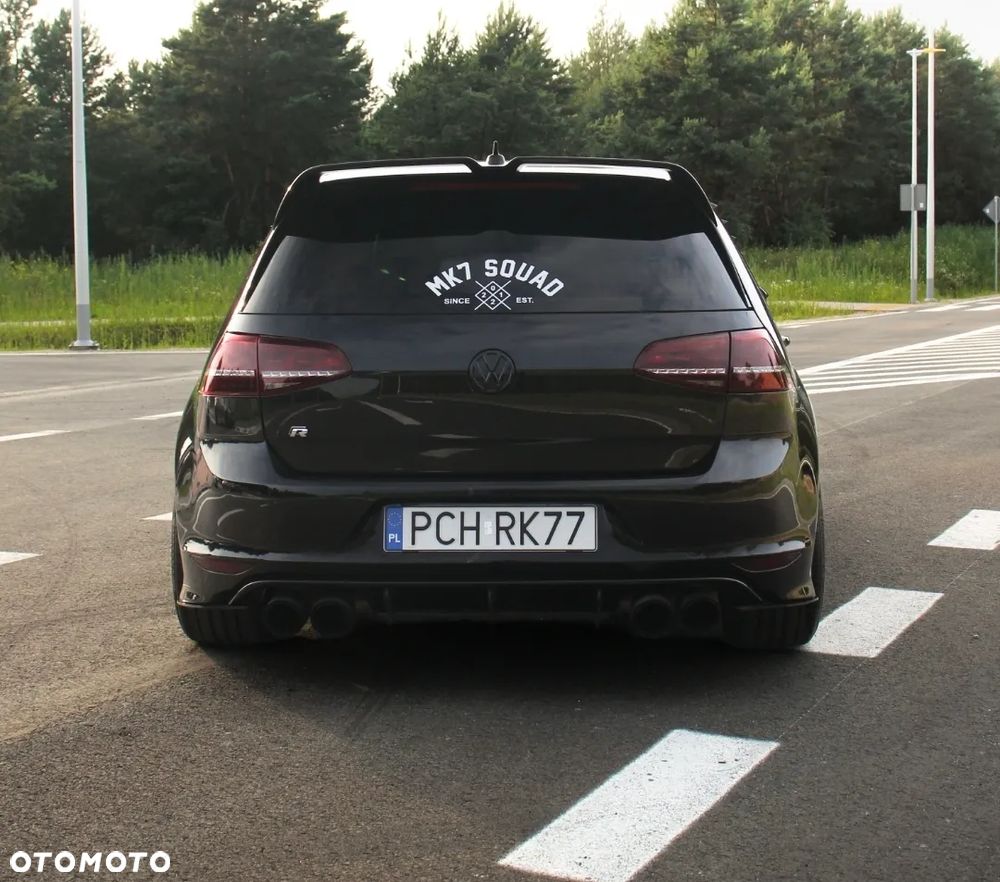 Volkswagen Golf - 9