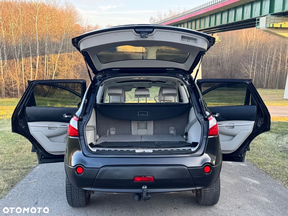 Nissan Qashqai+2 - 14