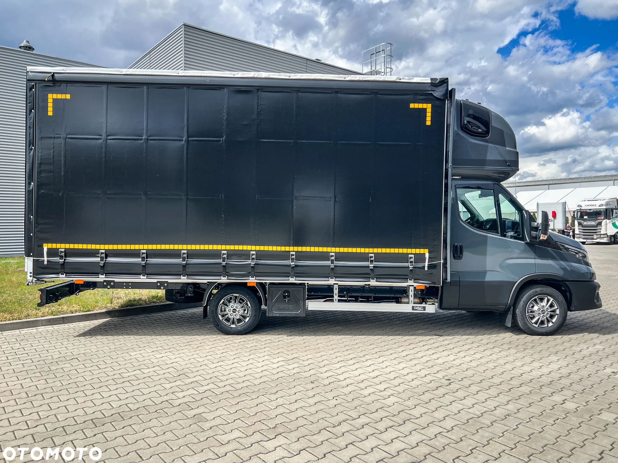 Iveco Daily, PLANDEKA ,Sypialnia , 35S, 3.0L - 5,1m - 13