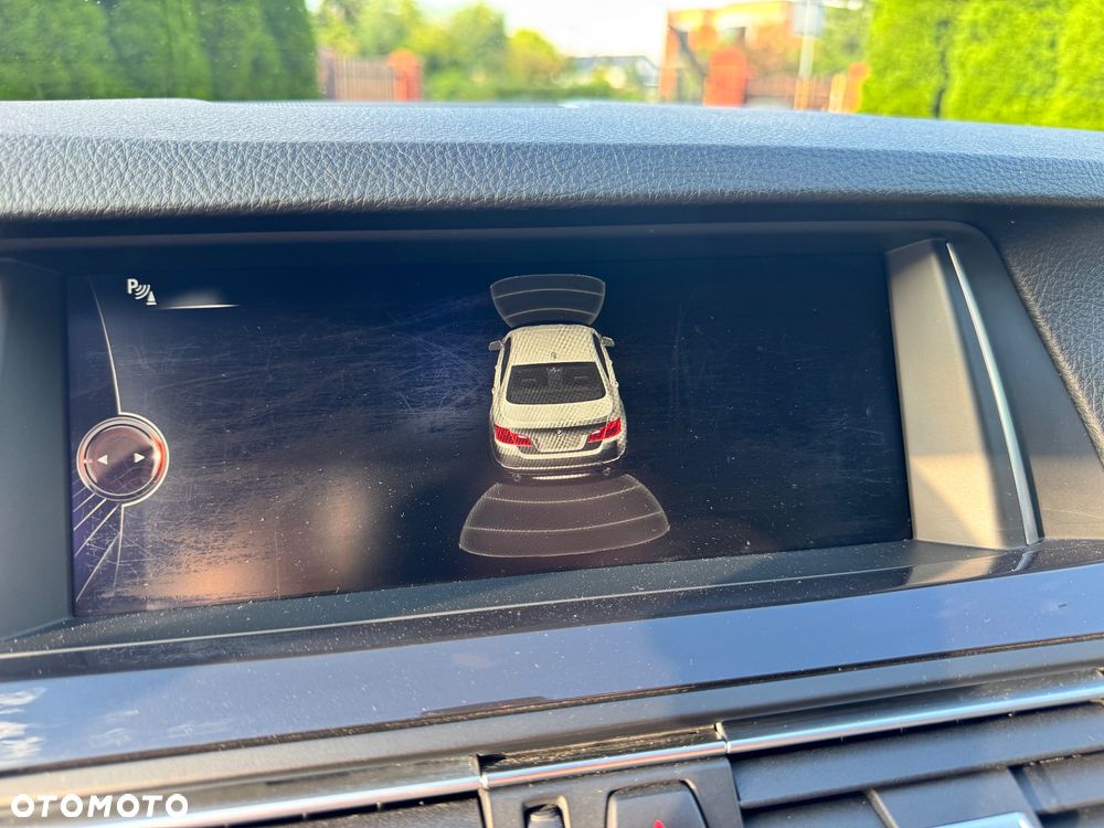 BMW Seria 5 520d Luxury Line - 28