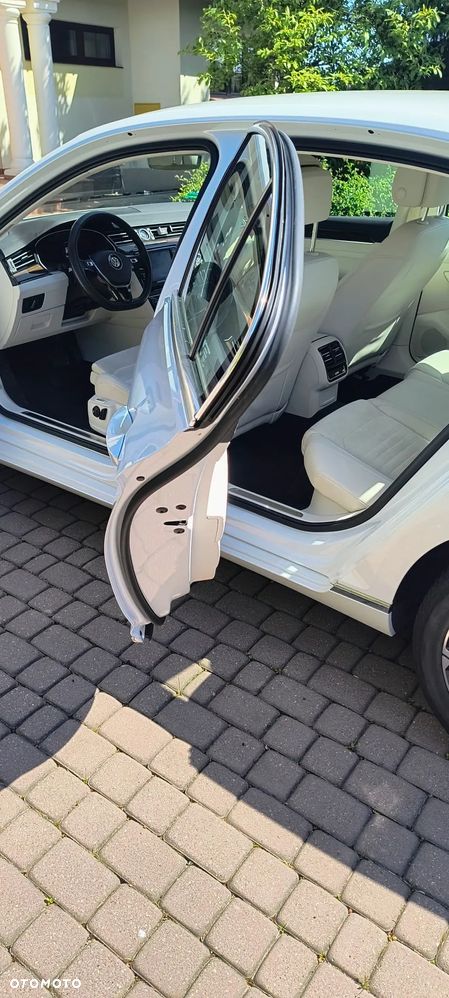 Volkswagen Passat - 5