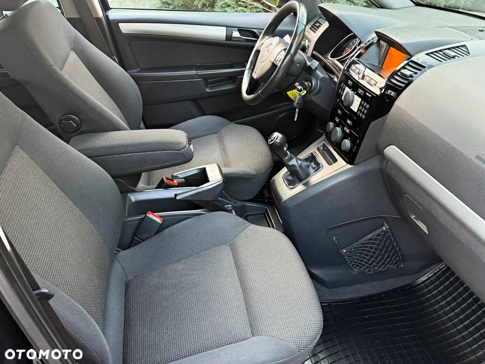 Opel Zafira 1.8 Family - 26