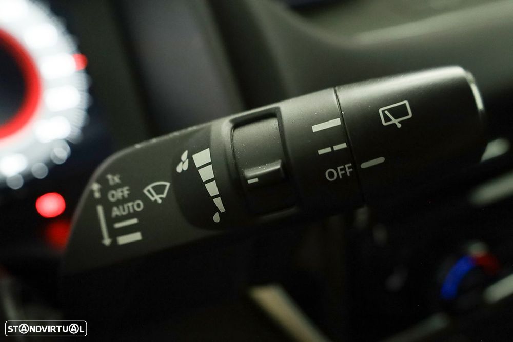 Nissan Qashqai 1.3 DIG-T N-Connecta LED Xtronic - 18