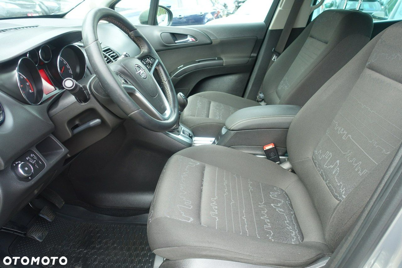 Opel Meriva - 8