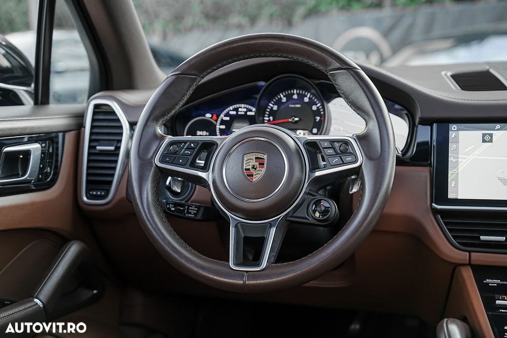 Porsche Cayenne Tiptronic S - 18