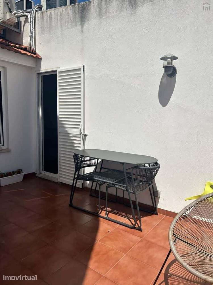 Cozy apartment with private terrace in Lisbon - Grande imagem: 4/11