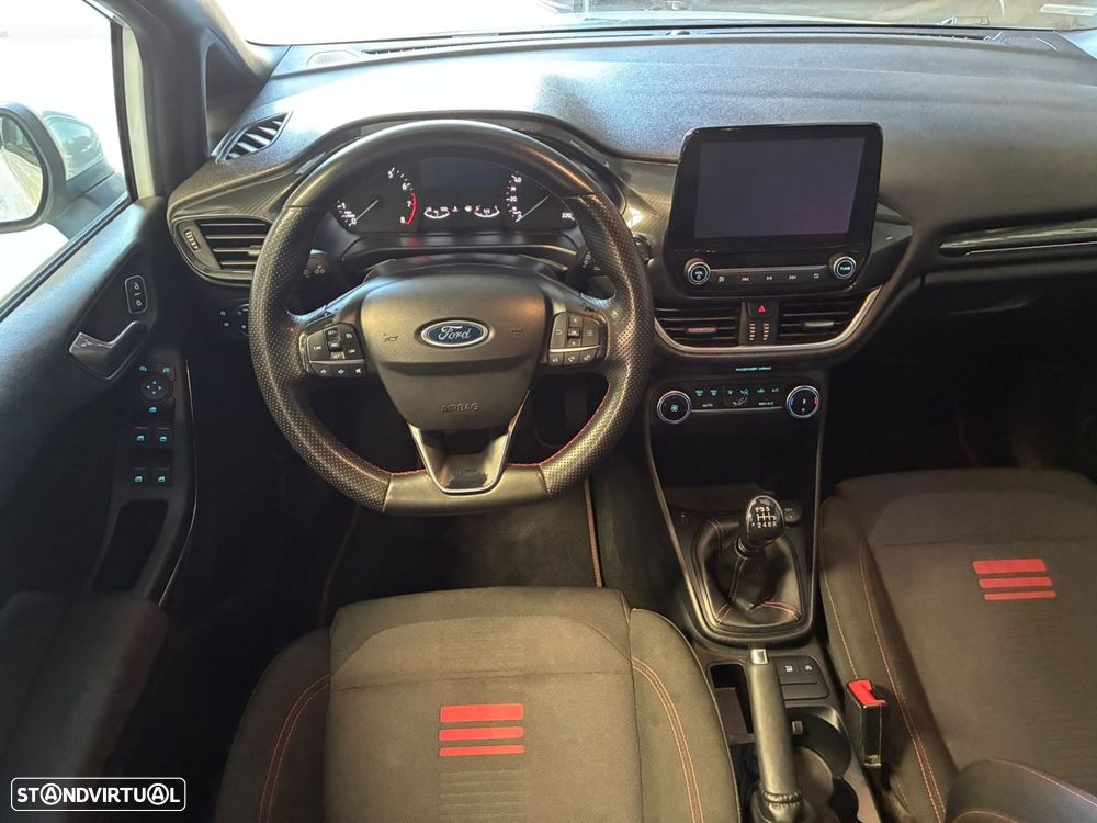 Ford Fiesta 1.0 EcoBoost ST-Line - 33