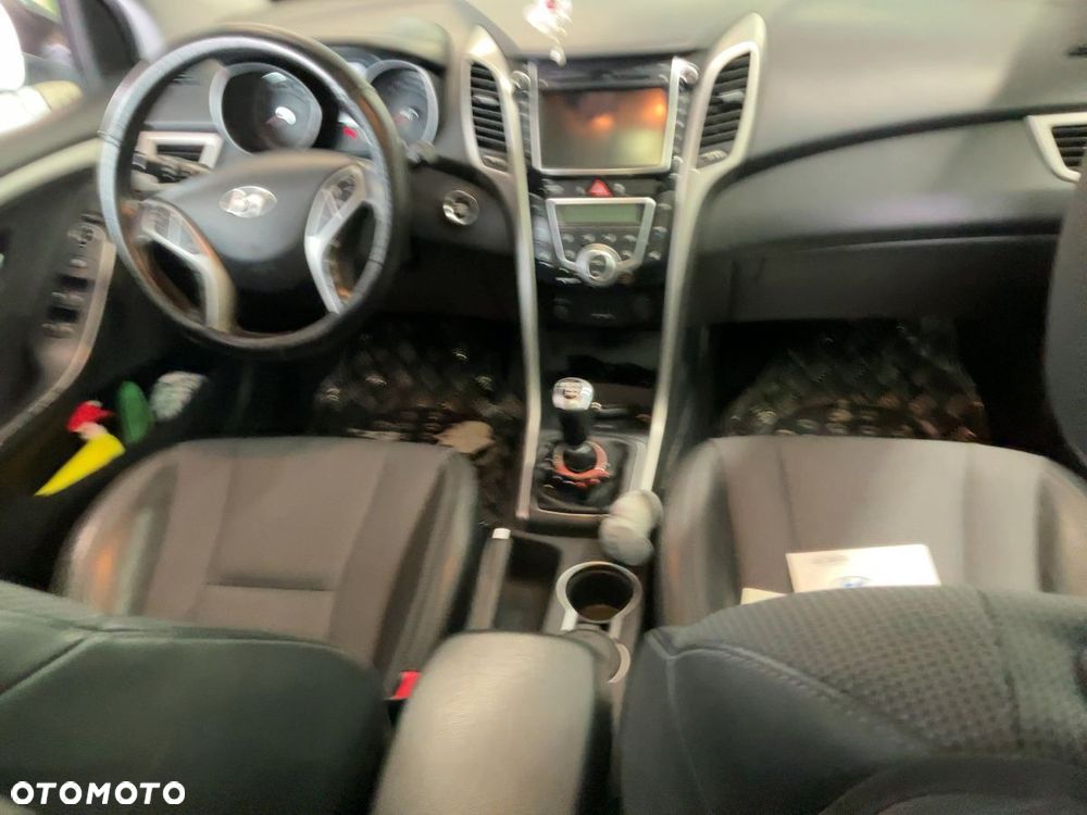 Hyundai i30 1.6 Fifa World Cup Edition - 10